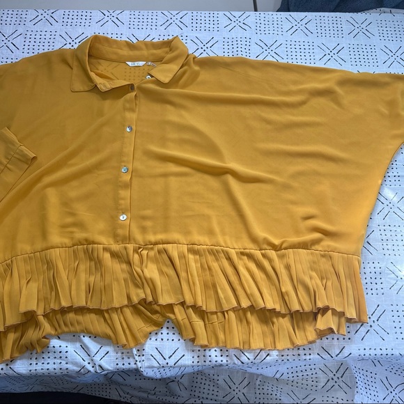 Kaktus button down cropped pleaded top Large - Picture 5 of 11